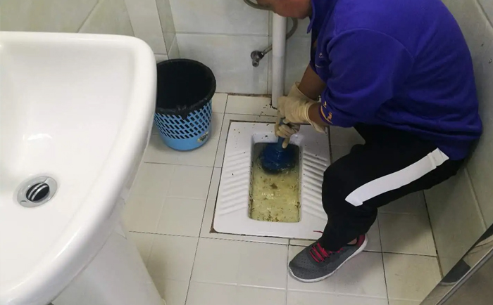 六合疏通蹲坑